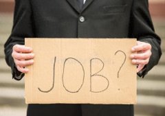  智慧食堂省人工究竟是引發(fā)失業(yè)還是就業(yè)，看看AI怎么說？